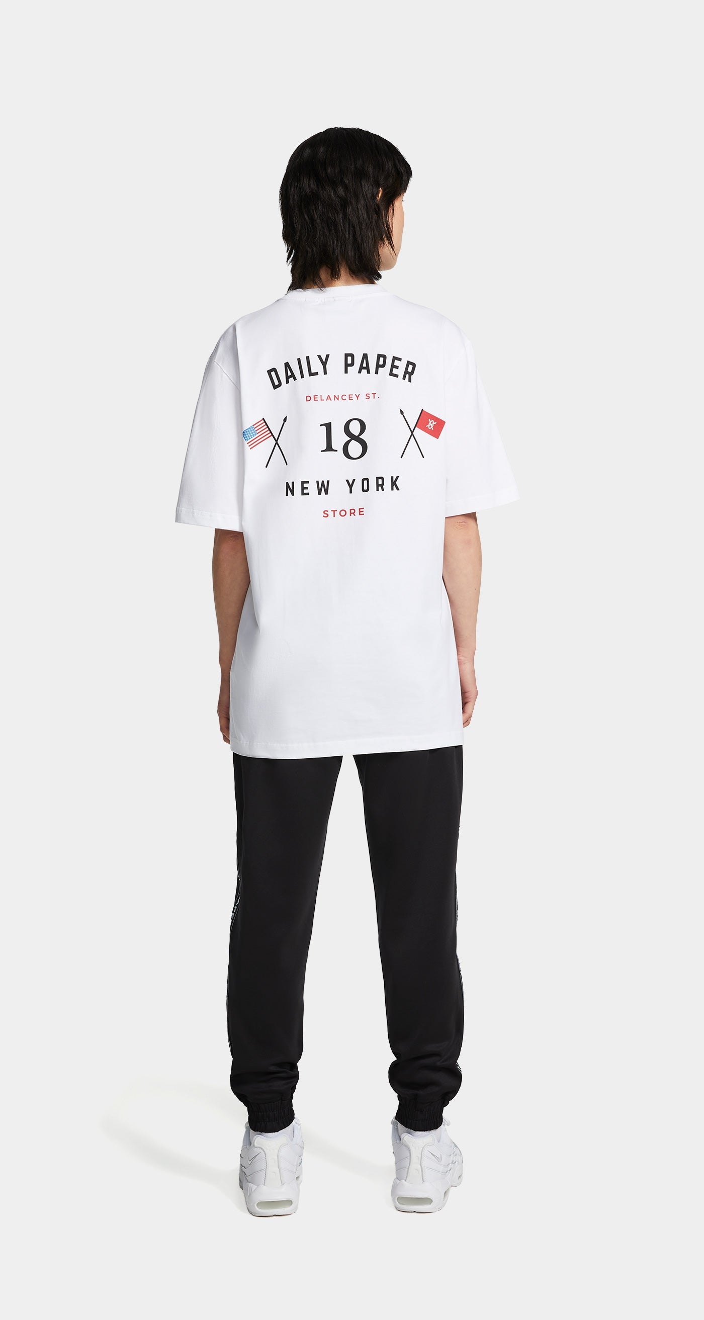 DP - White Black New York Flagship Store T-Shirt - Wmn - Rear