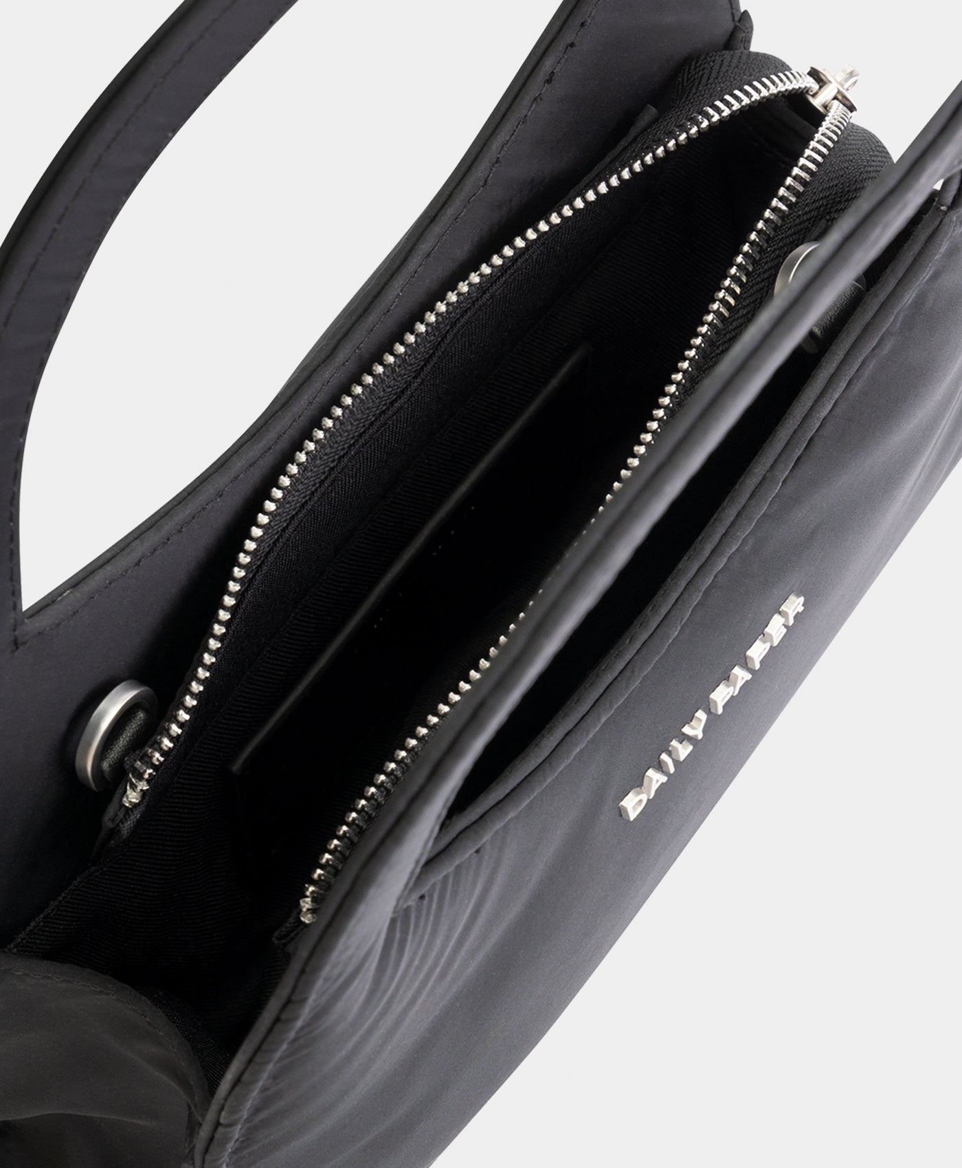 DP - Black Codu Padded Nylon Bag - Packshot - detail